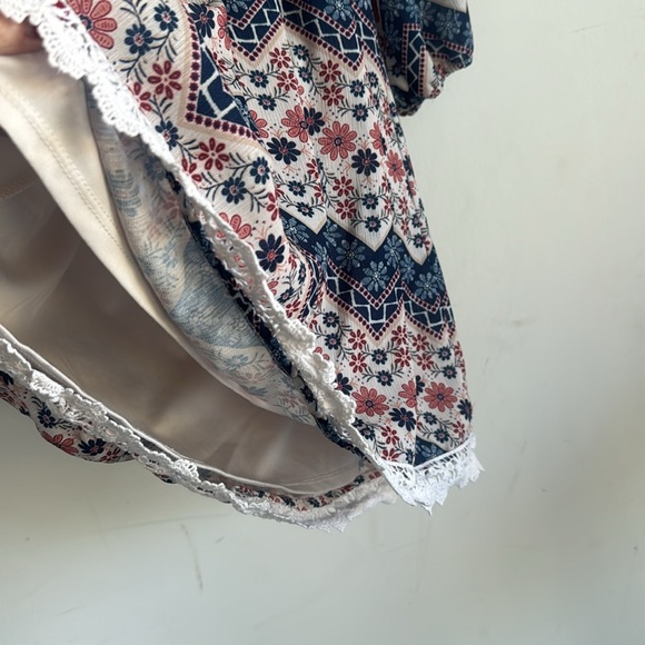 Girls size 14 open shoulder dress - Picture 6 of 7